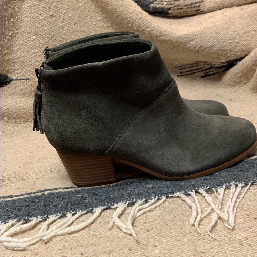 Brand New Toms Size 8.5 Leila Women's Suede Ankle Boots - Picture 13 of 16